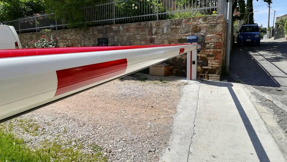 Installazione di una sbarra automatica a Cesena